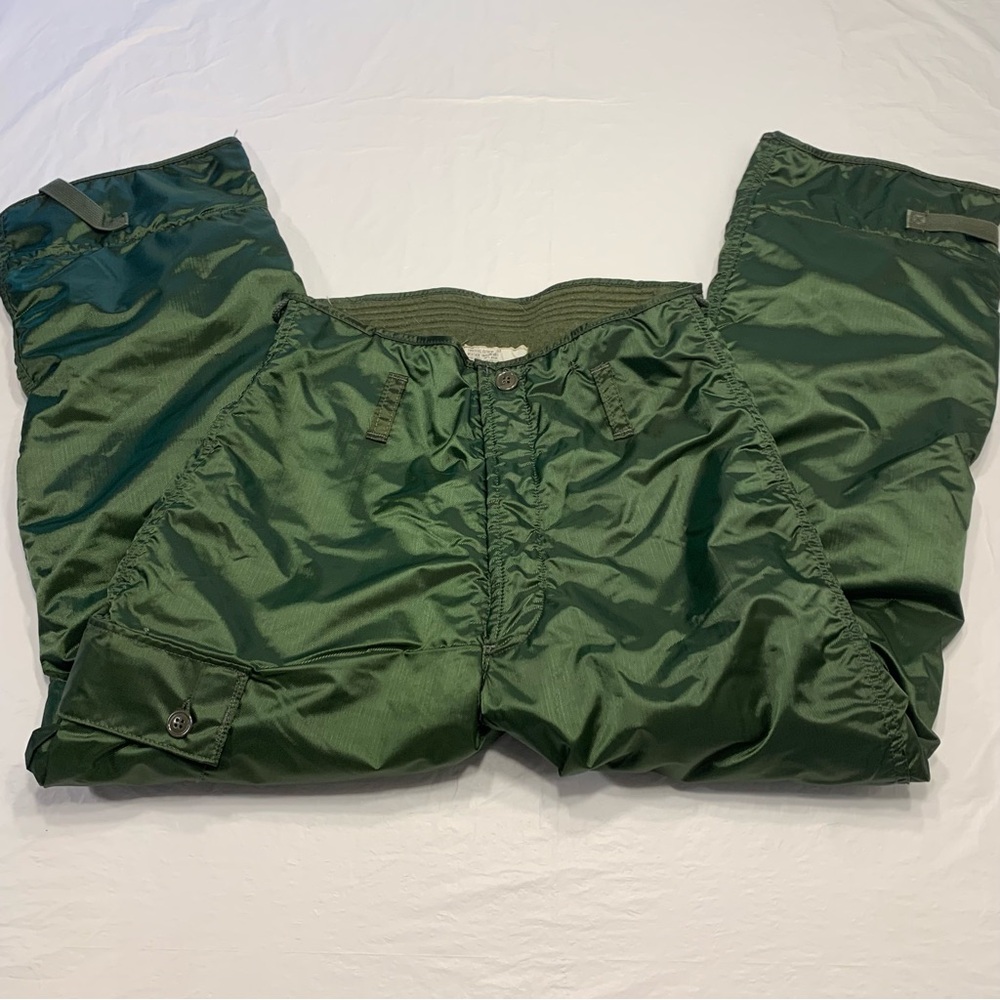Alpha Military Trousers Extreme Cold Weather Impermeable Green Men’s Small 27-30